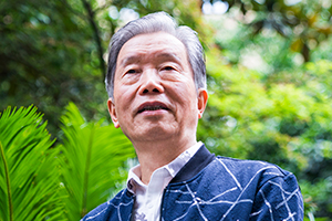 幼兒文學：獲獎作品《蒲公英嫁女兒》作者：李少白         獲獎感言　　童謠是祖先的聲音，是天籟、是瑰寶，可當今童謠卻面臨著半老不新的困惑。社會不同了，童謠之樹也應長出新綠。作為兒童文學作家，我感到有一種責任，有一種沖動，要讓童謠在盛世中亮出她春鳥般的清音。