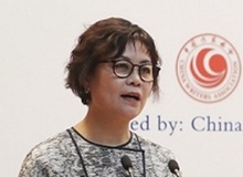 鐵凝：在差異中探尋共性，在包容中尊重多元今后中國作協(xié)將繼續(xù)創(chuàng)新和完善文學(xué)交流的領(lǐng)域和模式，為推動中外文學(xué)交流，搭建彩虹之橋。[詳細]