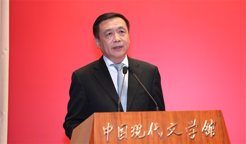 中國作協(xié)黨組書記、副主席張宏森致辭