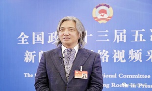 全國政協(xié)常委、中國美協(xié)副主席、中國美術(shù)館館長吳為山