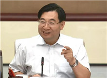 胡和平：努力攀登文藝高峰要堅持“二為”方向，堅持“雙百”方針，堅持創(chuàng)造性轉(zhuǎn)化、創(chuàng)新性發(fā)展，增強文化自覺、堅定文化自信……[詳細]