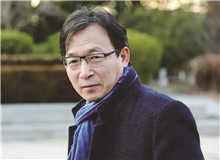 【李　洱】	沈杏培丨《李洱小說中的“費邊幽靈”》；	鐘　媛丨《李洱的文學(xué)觀與<應(yīng)物兄>的接受》。