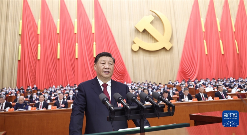 10月16日，中國共產(chǎn)黨第二十次全國代表大會在北京人民大會堂開幕。習(xí)近平代表第十九屆中央委員會向大會作報(bào)告。