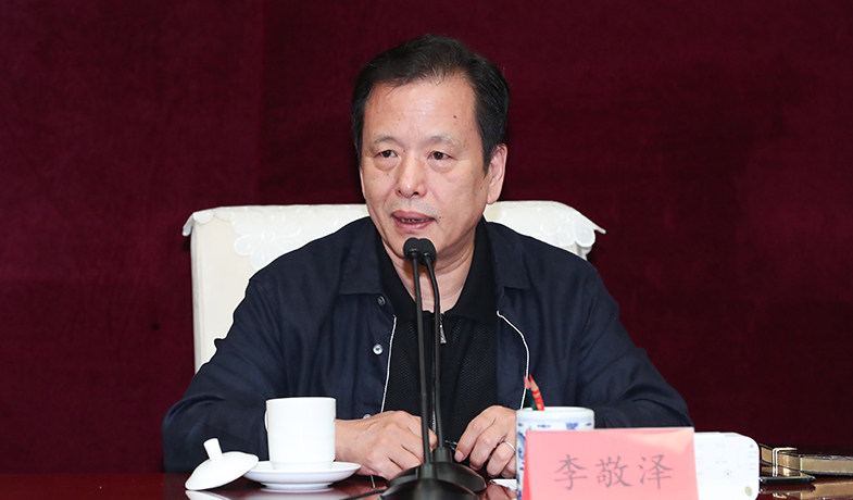 8月25日，李敬澤在終評(píng)會(huì)上介紹投票規(guī)則并宣布了各獎(jiǎng)項(xiàng)的計(jì)票結(jié)果