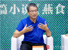 白巖松：中國人的飲食是和人生打通的　　葛亮是在回望的過程中去撿拾中國人最好的規(guī)矩、道德、情理和情感。對！這就是葛亮。[詳細]