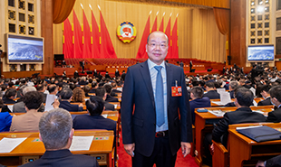 全國政協(xié)委員，中國電視藝術(shù)家協(xié)會分黨組書記、駐會副主席、秘書長范宗釵