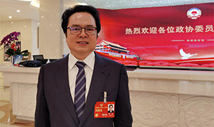 全國政協(xié)委員，中國作協(xié)黨組成員、副主席、書記處書記陳彥