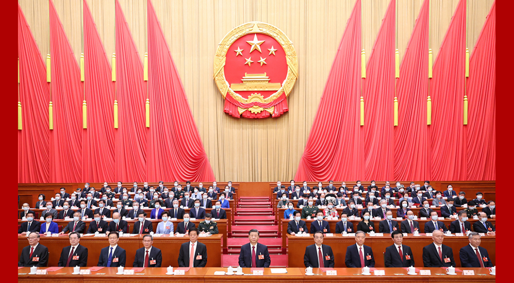 3月13日，第十四屆全國人民代表大會第一次會議在北京人民大會堂閉幕。習近平等黨和國家領(lǐng)導人在主席臺就座。