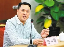 謝有順：“有生”之痛及其紓解方式　　歷史跨度如此寬廣，但《有生》的關(guān)注點不在復(fù)雜多變的歷史事件，而在歷史中普通人的命運。[詳細]