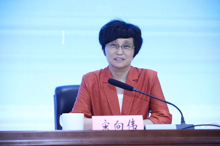 中國作家出版集團(tuán)管委會副主任、全國文學(xué)報刊聯(lián)盟秘書長宋向偉