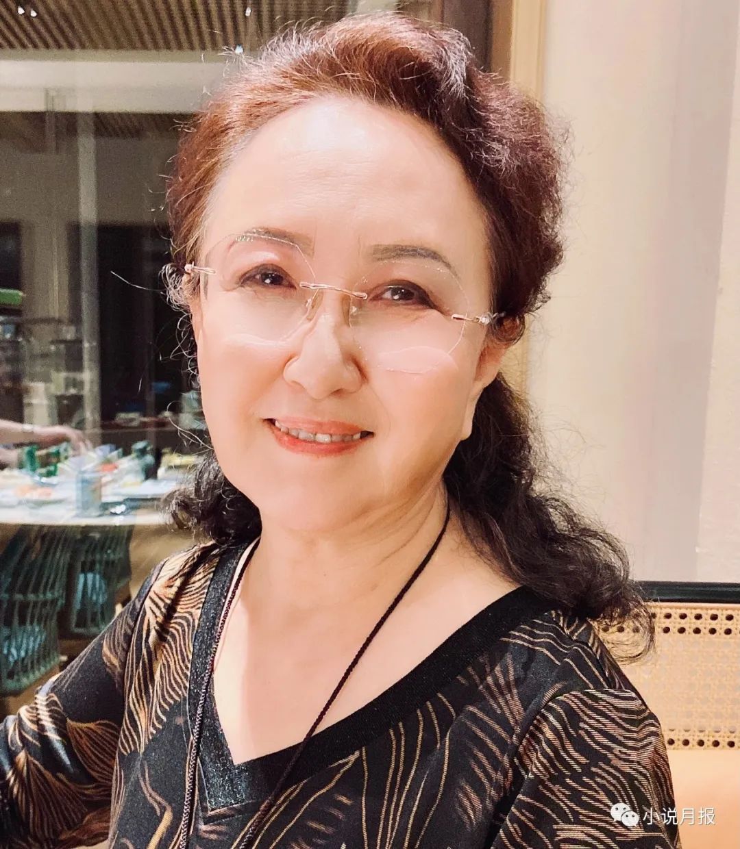 馬曉麗，一級作家。主要作品有長篇小說《楚河漢界》、中短篇小說集《手臂上的藍(lán)玫瑰》《催眠》、長篇傳記文學(xué)《王大珩轉(zhuǎn)》、長篇紀(jì)實(shí)散文《閱讀父親》，并有多部作品被改編為話劇和影視劇。曾獲第六屆魯迅文學(xué)獎、首屆曹雪芹華語文學(xué)大獎、第一屆中國女性文學(xué)獎等獎項(xiàng)。
