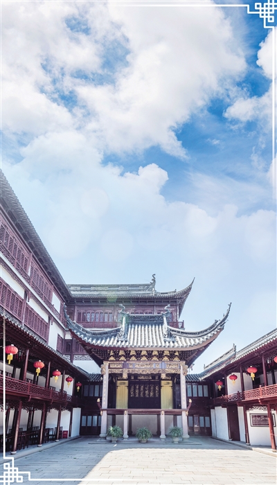 圖為上海豫園內(nèi)的古戲臺(tái)和看廊。 　　夏 淼攝（影像中國(guó)）