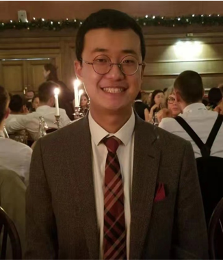 劉洋，南京大學英語系牛津大學英語系聯(lián)合培養(yǎng)博士，現(xiàn)任南京大學英語系助理研究員。主要研究方向為早期現(xiàn)代英國文學和現(xiàn)實主義文學。