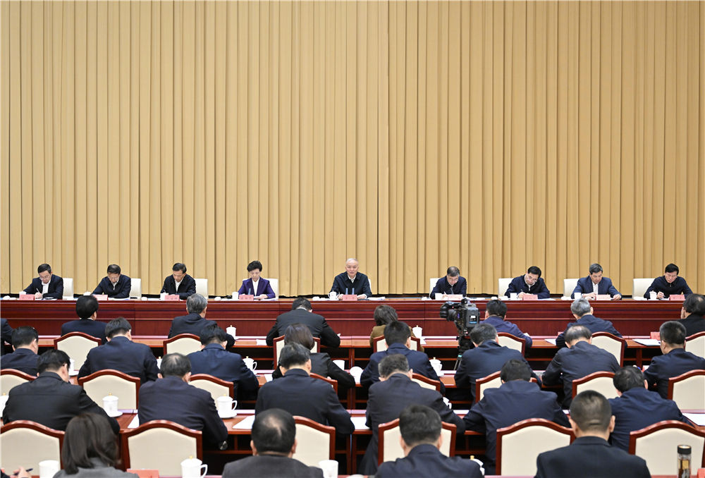 11月6日，學(xué)習(xí)貫徹習(xí)近平文化思想座談會(huì)在北京召開，中共中央政治局常委、中央書記處書記蔡奇出席并講話。新華社記者 岳月偉 攝