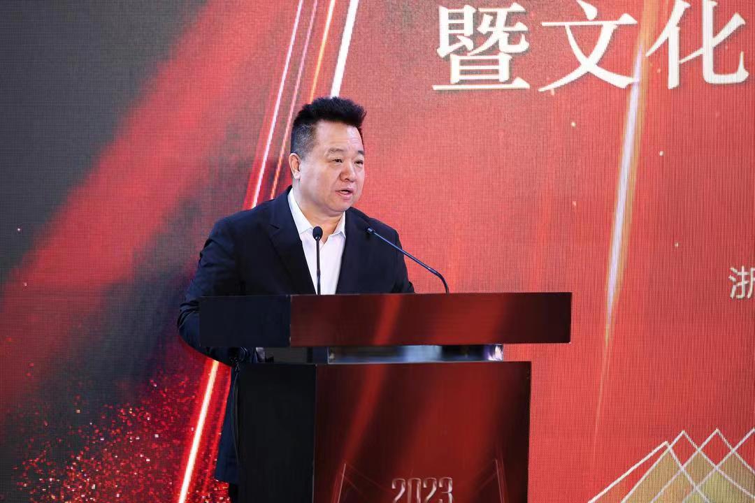 中國作協(xié)黨組成員、書記處書記邱華棟致辭