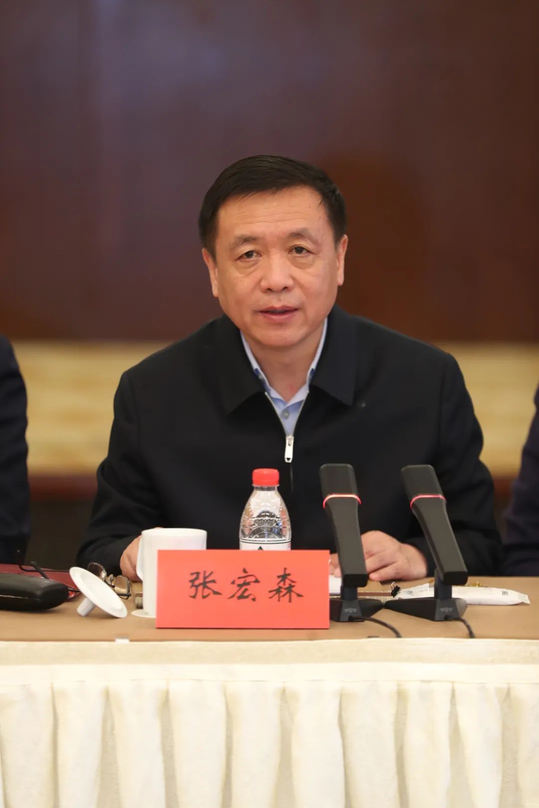 中國作協(xié)黨組書記、副主席、書記處書記張宏森講話