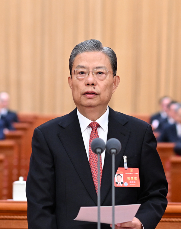 人大開幕會(huì)12-3月5日，第十四屆全國(guó)人民代表大會(huì)第二次會(huì)議在北京人民大會(huì)堂開幕。趙樂際主持開幕會(huì)。新華社記者 謝環(huán)馳 攝