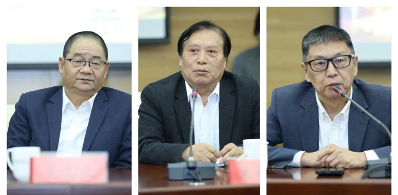 吳志良、朱壽桐、姚風(fēng)發(fā)言