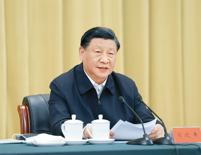 2023年6月2日，中共中央總書記、國(guó)家主席、中央軍委主席習(xí)近平在北京出席文化傳承發(fā)展座談會(huì)并發(fā)表重要講話。 新華社記者 鞠鵬/攝