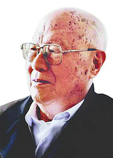 電影藝術(shù)家、作家、文藝?yán)碚摷矣诿? /></p>
<p style=