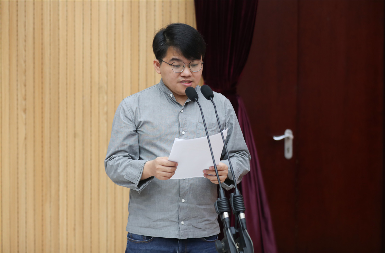 學(xué)員代表何榮、朗嘎扎西、林為攀在結(jié)業(yè)典禮上先后發(fā)言