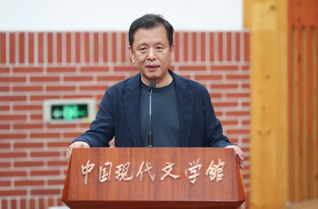 中國作協(xié)黨組成員、副主席、書記處書記李敬澤致辭