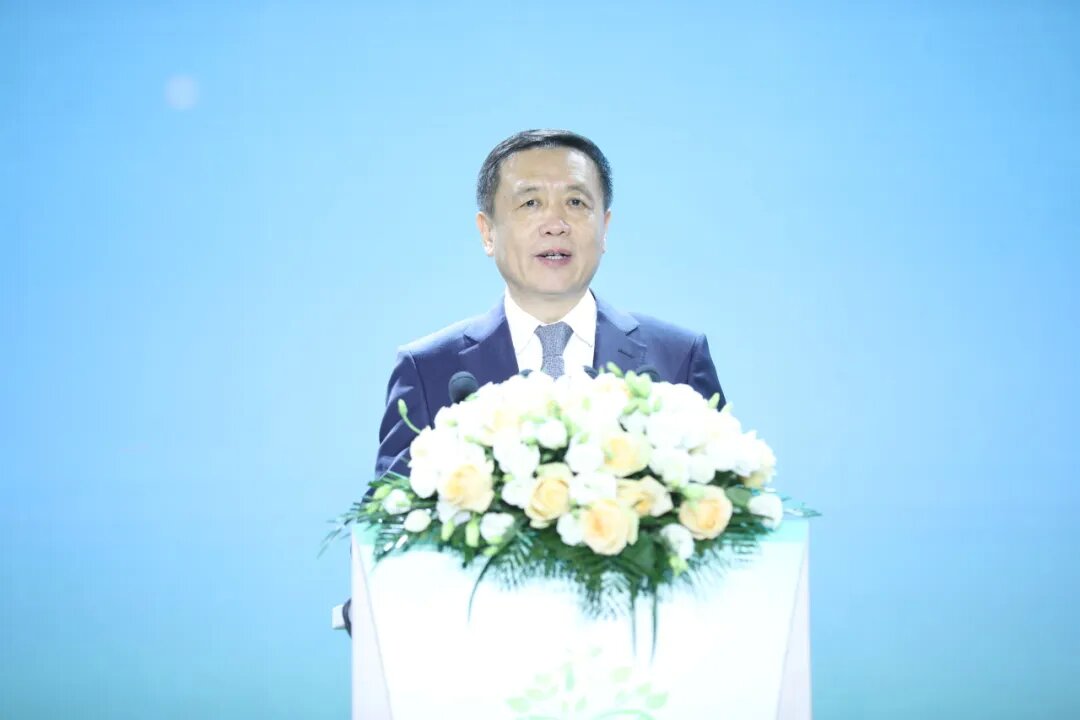 中國作協(xié)黨組書記、副主席張宏森致辭