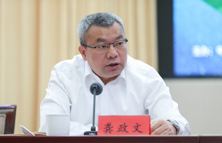 湖南廣播影視集團（臺）黨委書記、總編輯龔政文