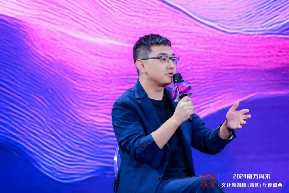 六神磊磊最早憑借解讀金庸小說的自媒體文章成名，近年開始解讀唐詩。