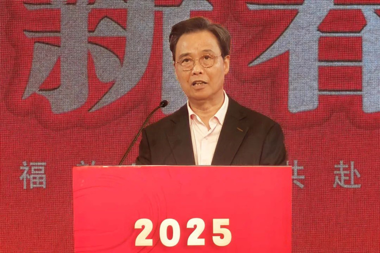 澳門中華文化聯(lián)誼會(huì)會(huì)長(zhǎng)梁華致辭